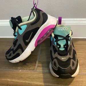 Girls nike infinity air shoe